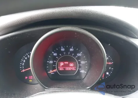 2016 Kia Soul z USA, uszkodzony, nr VIN KNDJN2A29G7257354